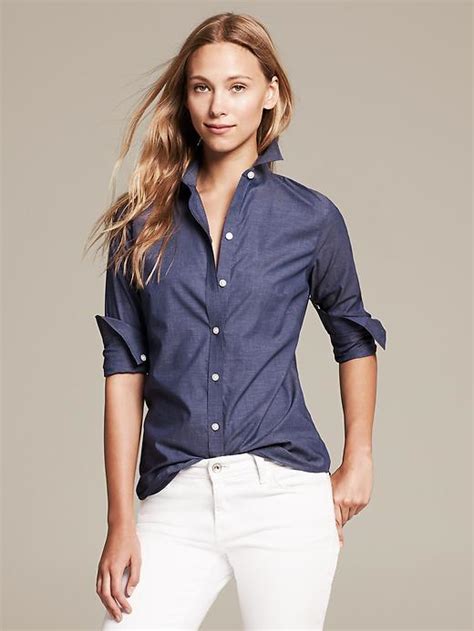 women's fitted chambray shirt